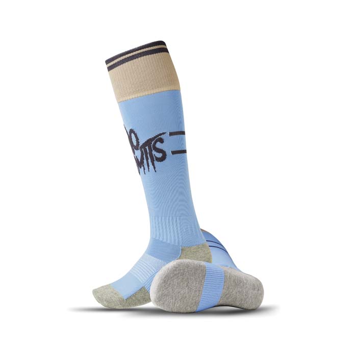 Chaussettes de football et de sport. Le MOQ est de 25 paires par taille.