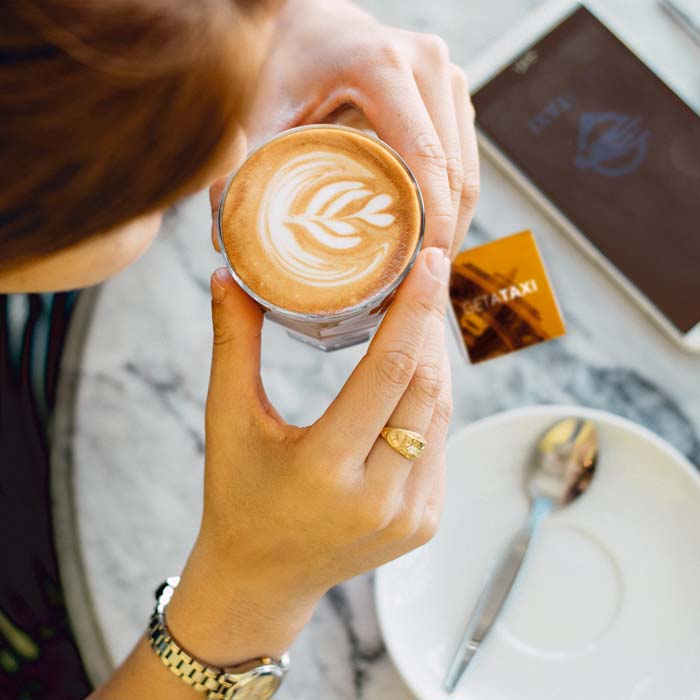 MI4001 Pièce de 5 gr. de chocolat belge. avec un manchon personnalisable en quadri. publicitaire personnalisé - vue 3