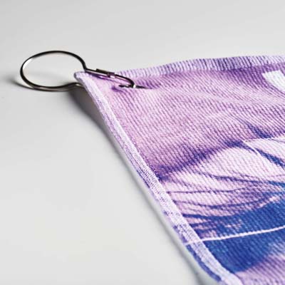 Serviette de golf en polycoton en quadri (400gsm). publicitaire personnalisé - vue 3