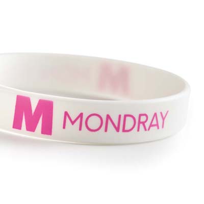 ML3005 Bracelet en silicone au Pantone. Taille: 200x12x2 mm | 180x12x2 mm. publicitaire personnalisé - vue 4