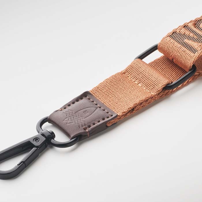 ML1077 Cordon pour téléphone avec plaque en PU pour un logo debossé. publicitaire personnalisé - vue 5