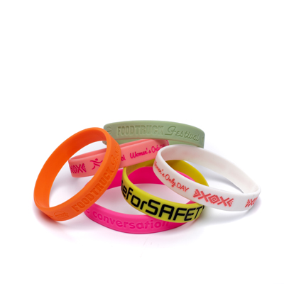 ML3005 Bracelet en silicone au Pantone. Taille: 200x12x2 mm | 180x12x2 mm. publicitaire personnalisé - vue 5