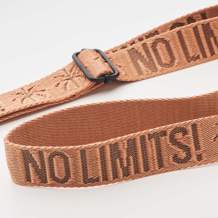 ML1077 Cordon pour téléphone avec plaque en PU pour un logo debossé. publicitaire personnalisé - vue 6