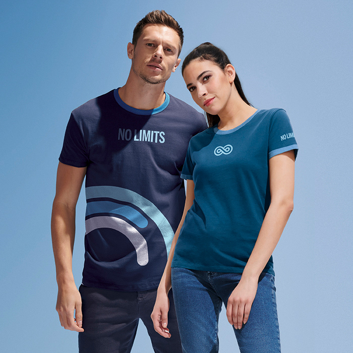 CG1001 Fabriqué en 100% coton peigné, jersey d'environ 155 gsm. Col rond bicolore. publicitaire personnalisé - vue 8